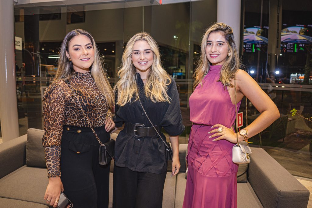 Beatriz Vieira, Caroline Rocha E Kayra Oliveira