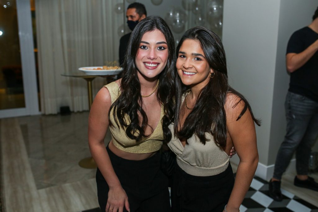 Bianca Cisney E Rafaela Gurgel
