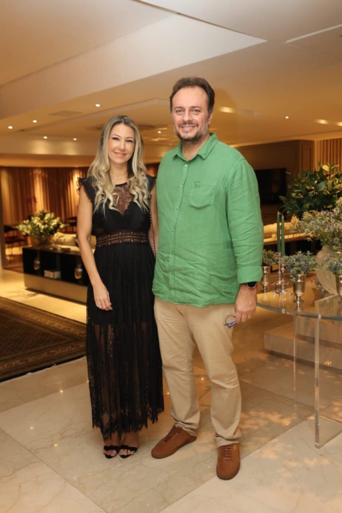Carmen Rangel E Adriano Nogueira