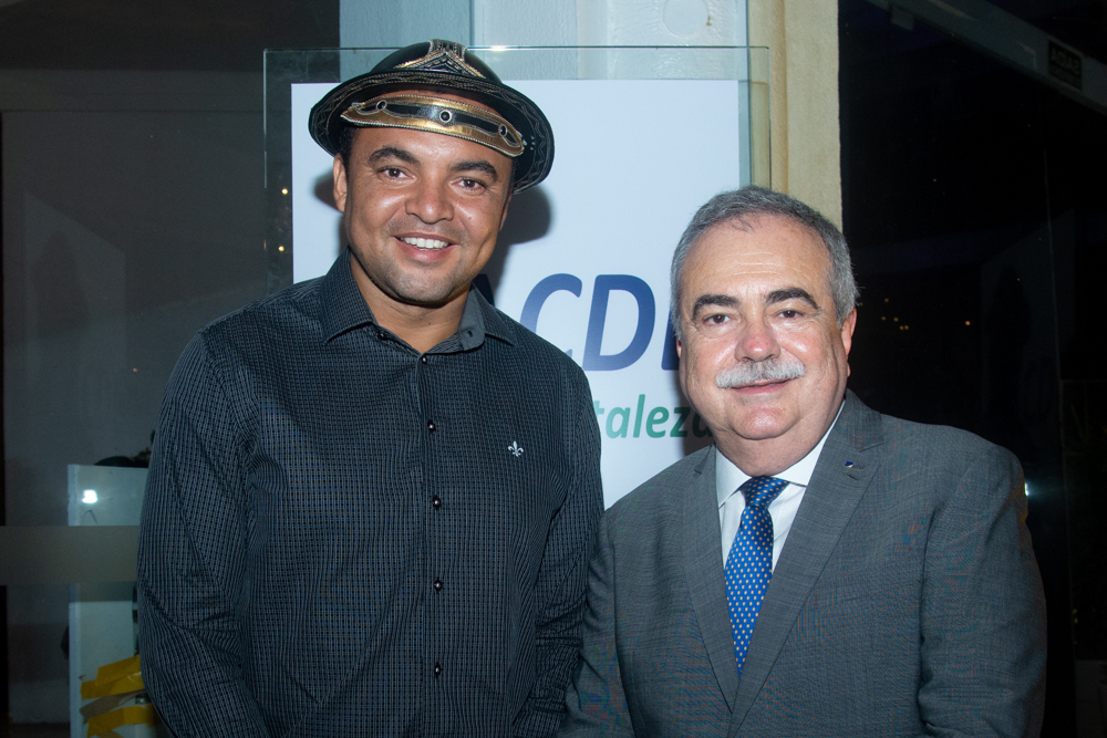 Chambinho Do Acordeon E Assis Cavalcante