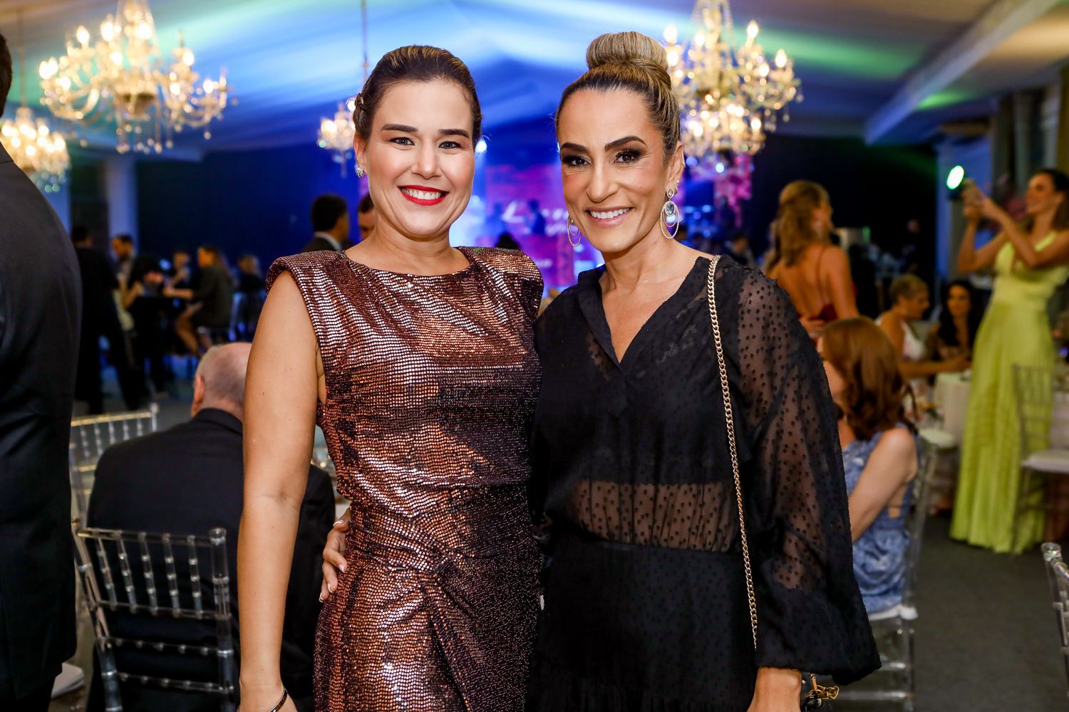 Cibelle Campos E Bianca Sale