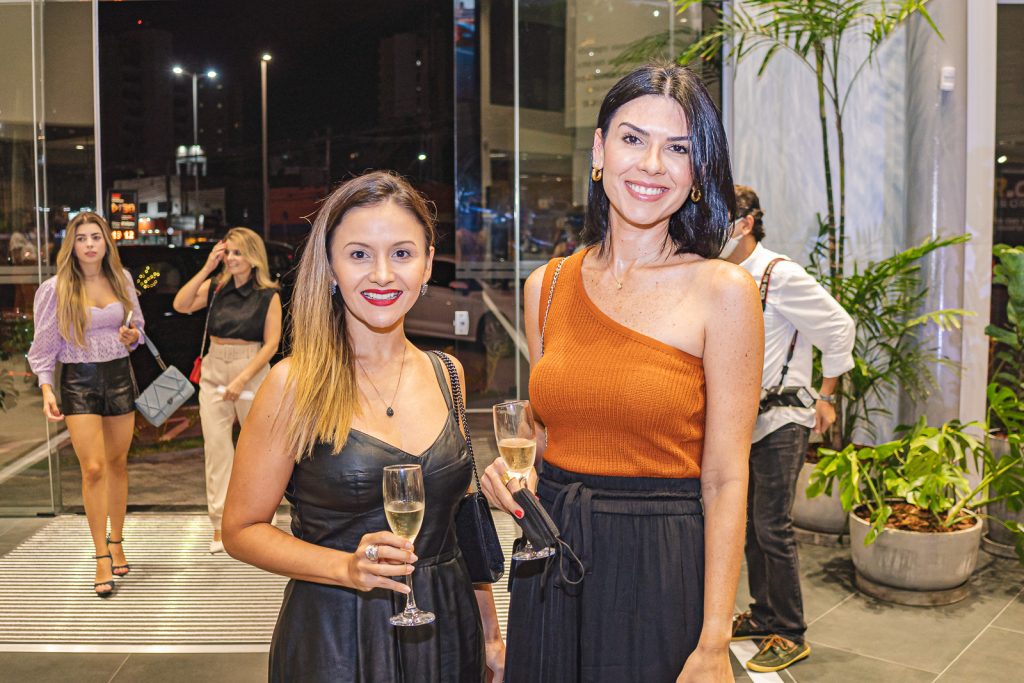 Claryanne Aguiar E Caroline Cruz