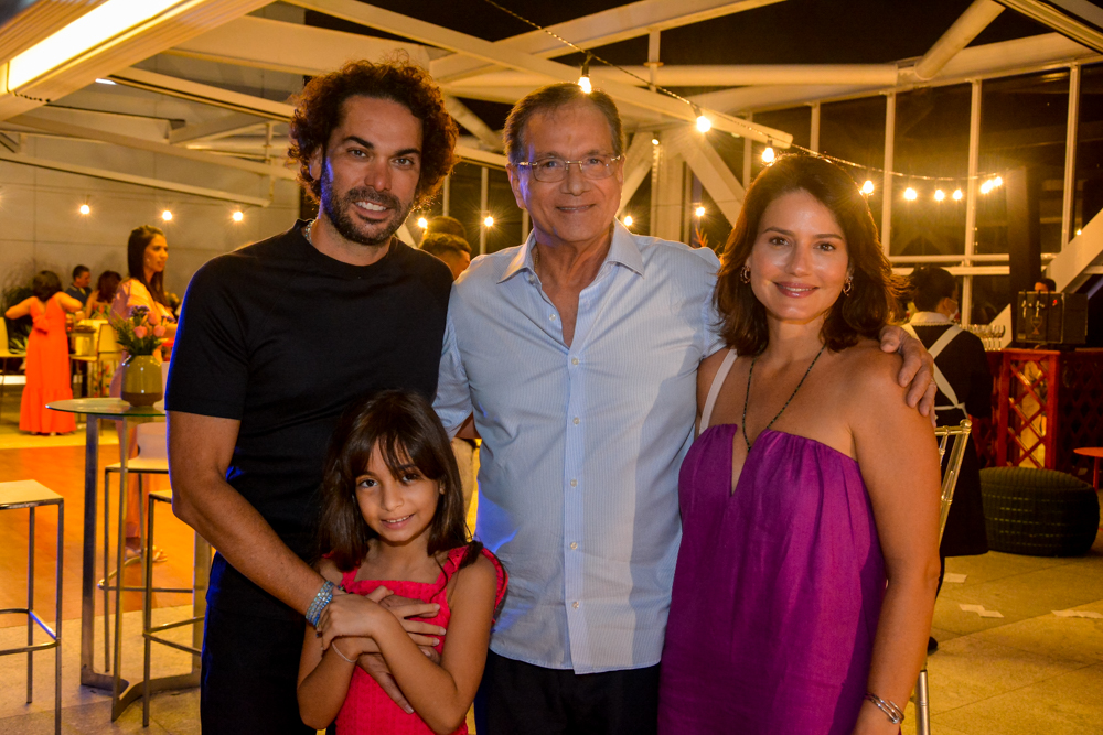 Cláudio E Lina Vale, Beto Studart E Renata Vale