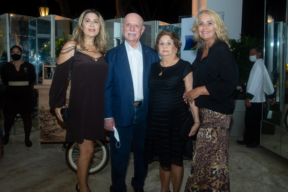 Cristiane Pimenta, Freitas Cordeiro E Marlise, Neucila Pimenta