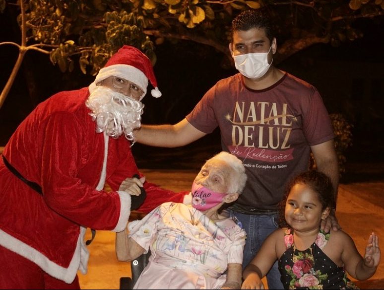 Davi Benevides se emociona com a abertura do Natal de Luz em Redenção