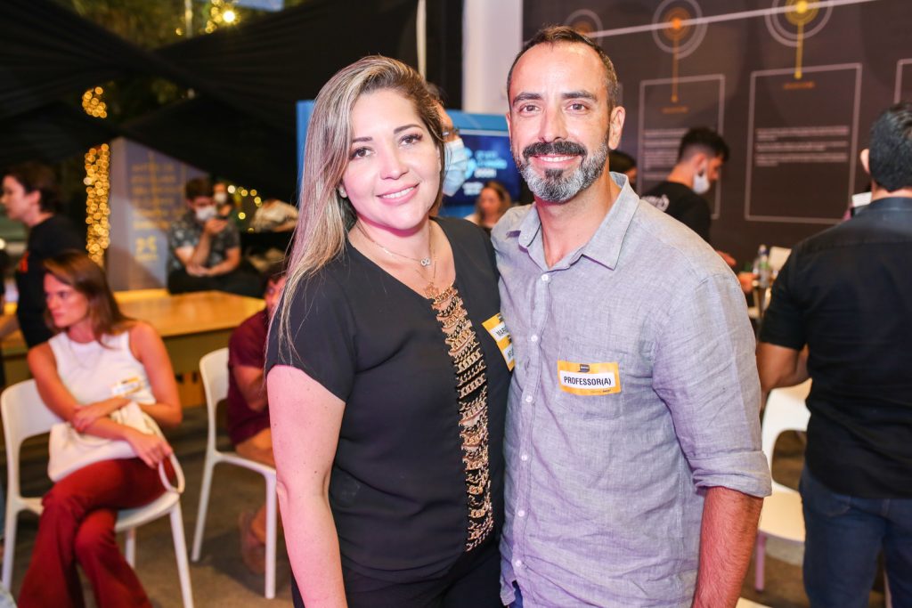 
				Emanuele Rodrigues E Rogerio Lima
				