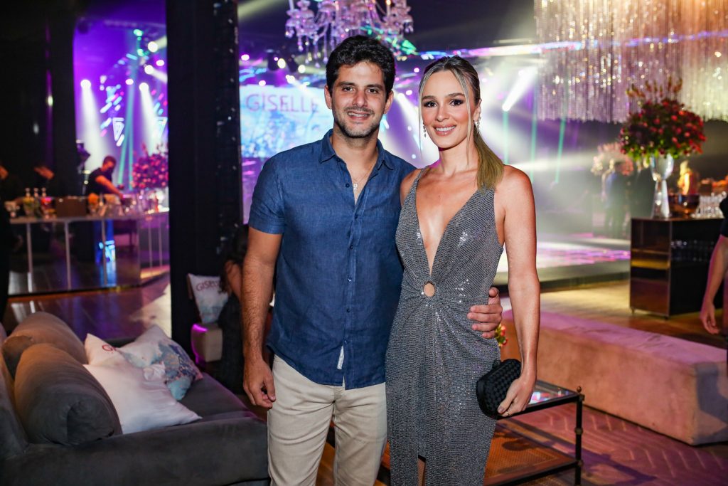 Erico Almeida E Tarcia Ferreira