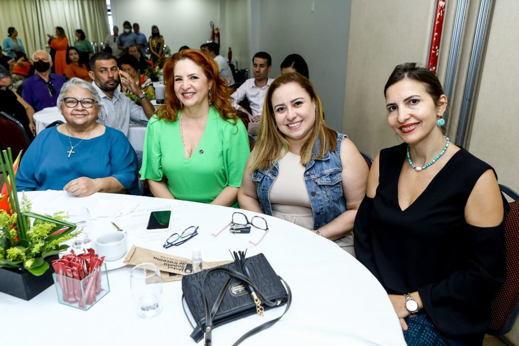 Gloria Ribeiro, Enide Camara, Camila Fernandes E Edina Camara