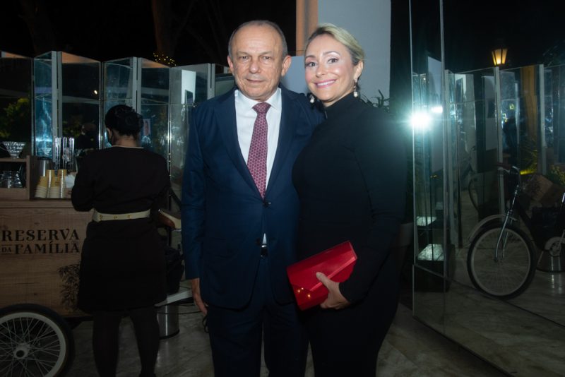 Lojista do Ano - Valdemir Rolim de Sousa e Gerardo Vieira Albuquerque são agraciados com o Troféu Iracema