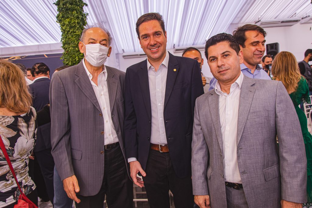 
				Inacio Arruda, Eduardo Bismark E Pompeu Vasconcelos
				
