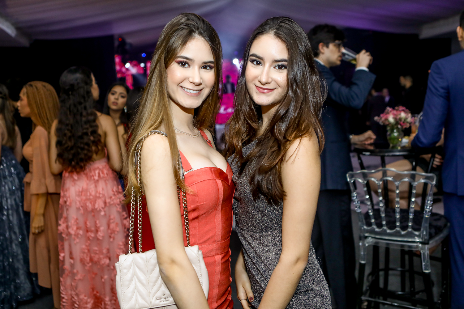 Isabella E Larissa Bezerra