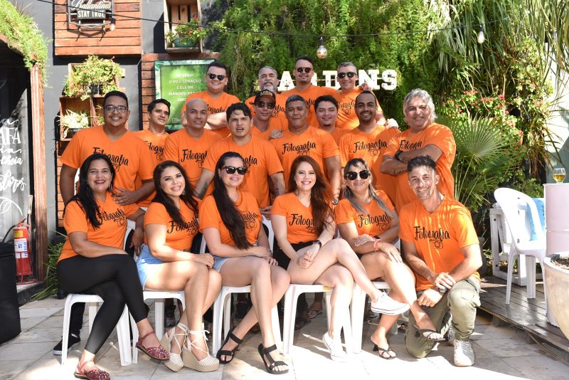 Evento de Natal - Confraternização dos Fotógrafos Sociais de Fortaleza movimenta o Jardins Lounge Bar