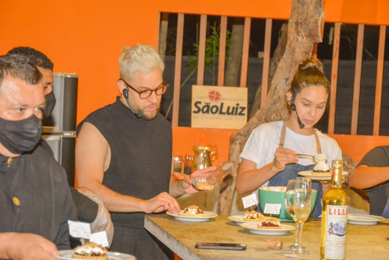 Recebendo em Casa - Chef Bia Araújo assina jantar promovido pelos Mercadinhos São Luiz na CasaCor Ceará