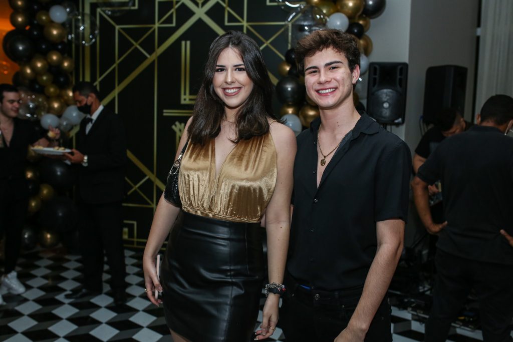 Julia Aquino E Lucas Romero