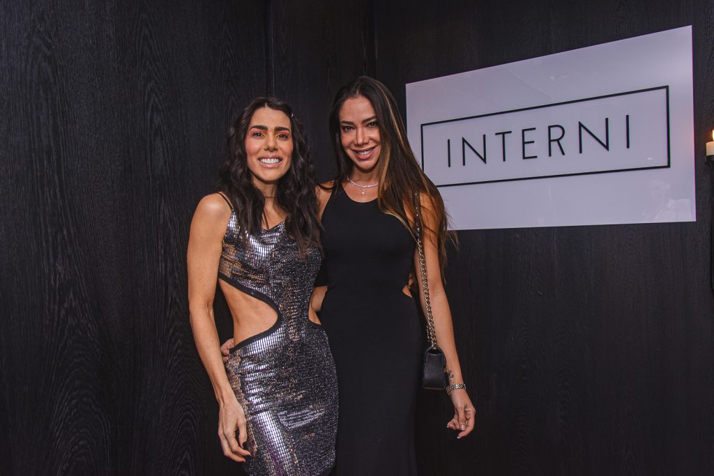 Juliana Cordeiro E Priscila Afio