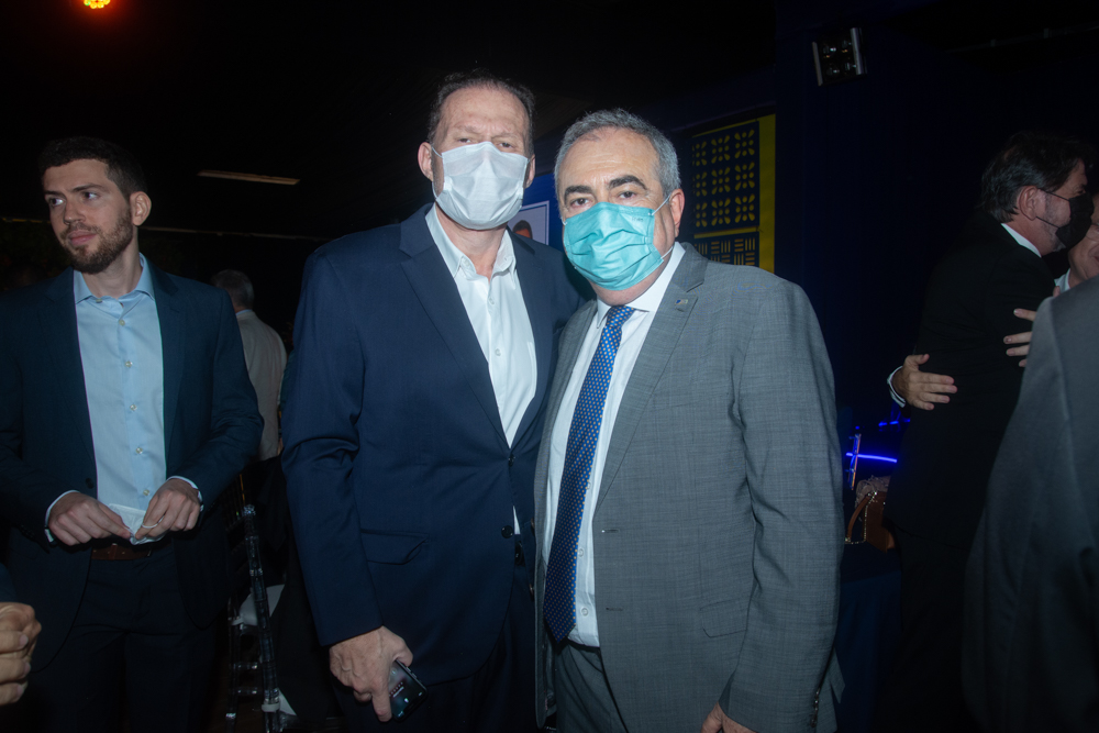 Júlio Ventura E Assis Cavalcante