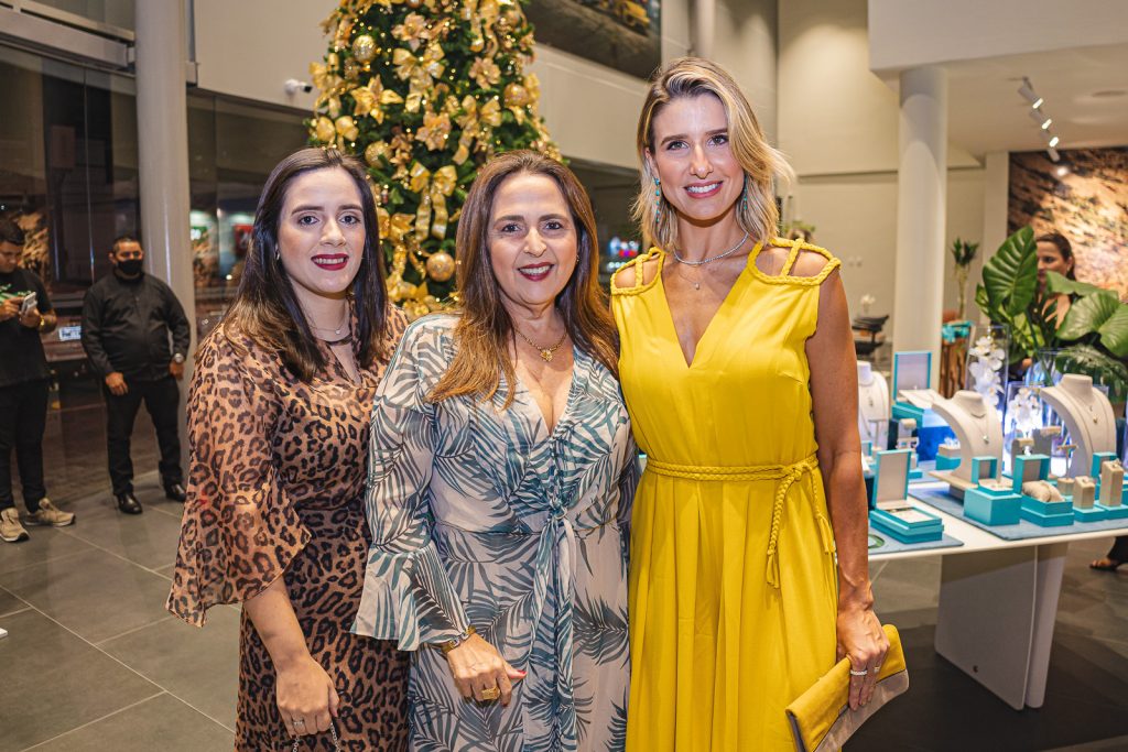 Lara Costa, Claudia Castelo Branco E Suzana Clark