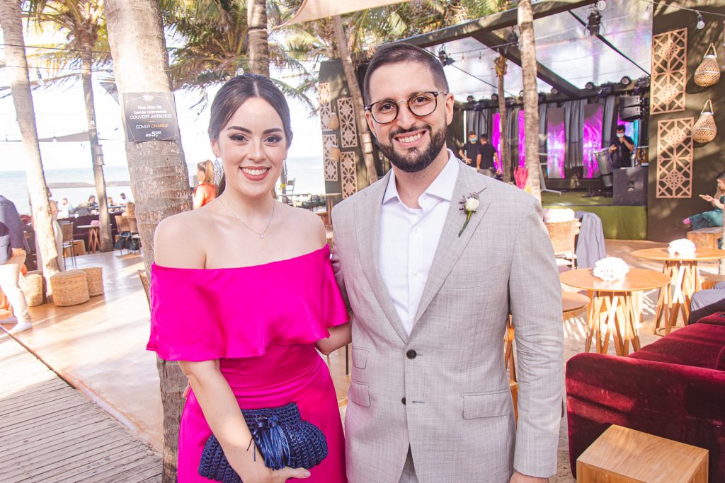 Lara Matos E Holanda Segundo