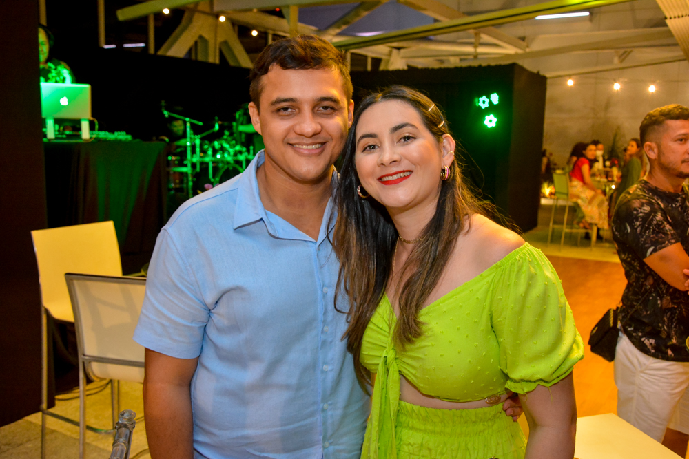 Leonardo Vieira E Leka Girão