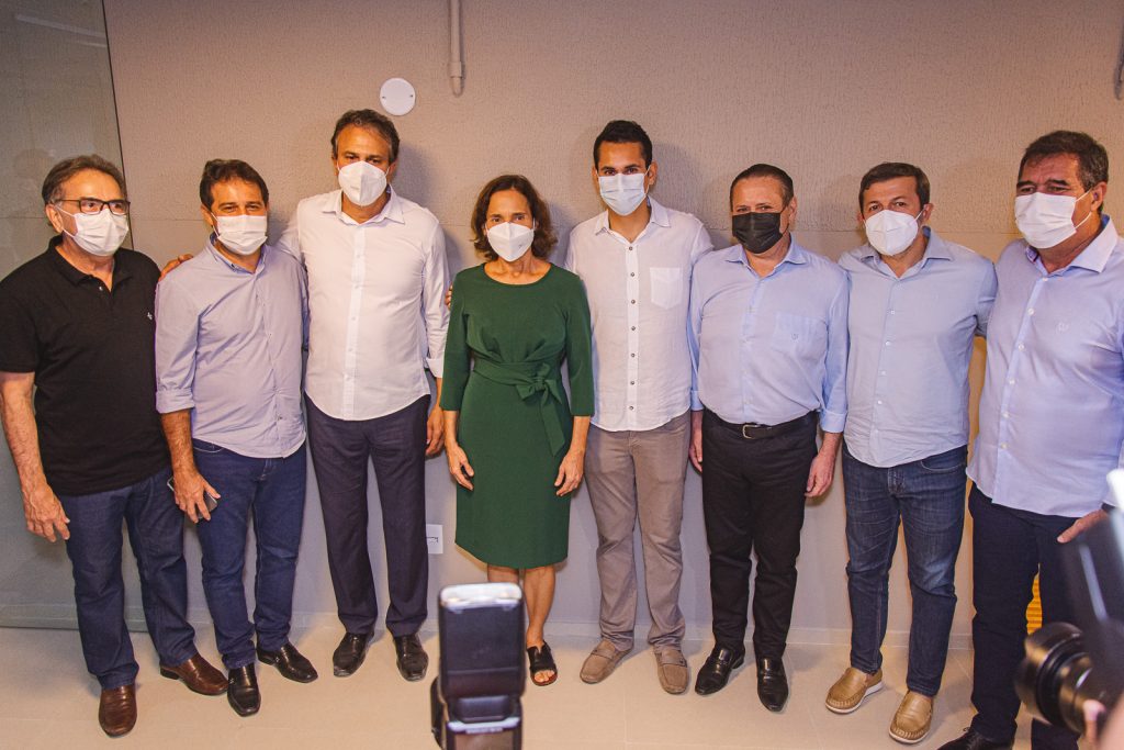 Leonidas Cristino, Evandro Leitao, Camilo Santana, Izolda Cela, Domingos Neto, Domingos Filho, Elcio Batista E Luiz Gastao