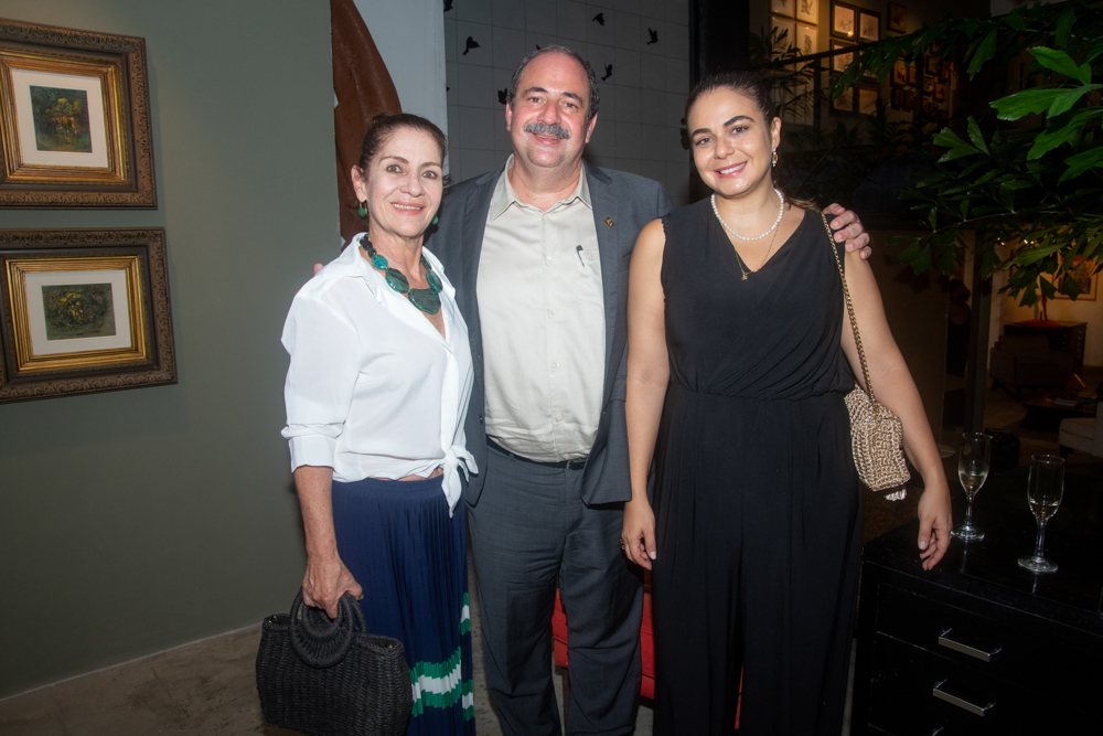 Lilia Quinderé, Paulo André E Marina Holanda