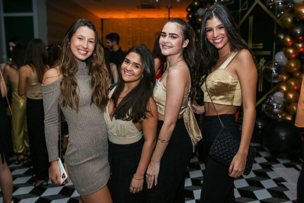 Livia Fornageiro,bruna Barroso,rafaela Gurgel E Milena Pinheiro