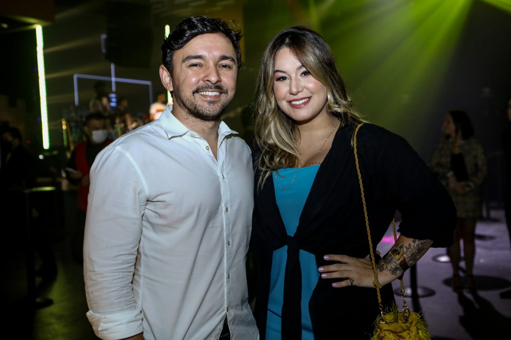 Lucas Abreu E Larissa Meira