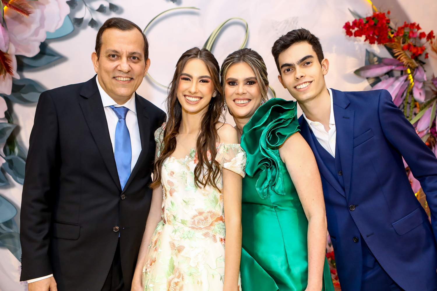 Luis, Larissa, Daniele E Pedro Lafuente (1)