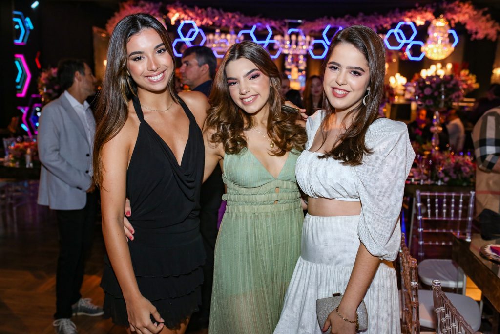 Luiza De Borba, Isabela Holanda E Lais Lage