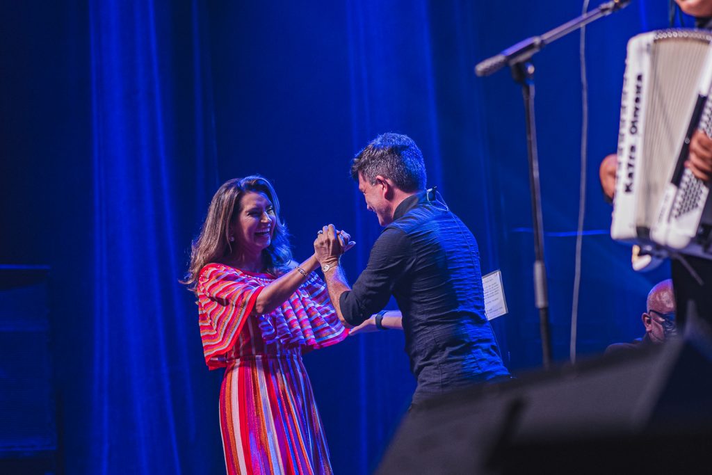 Marcia Travessoni E Waldonys (1)