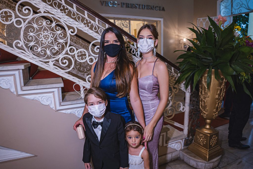 Marcos Antonio, Cintia Valença, Clara Valença E Kiara Valença