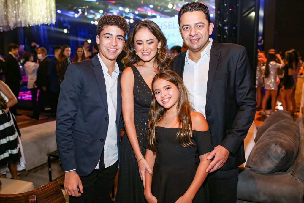 Matheus,bia,beatrice E Wilian Bezerra