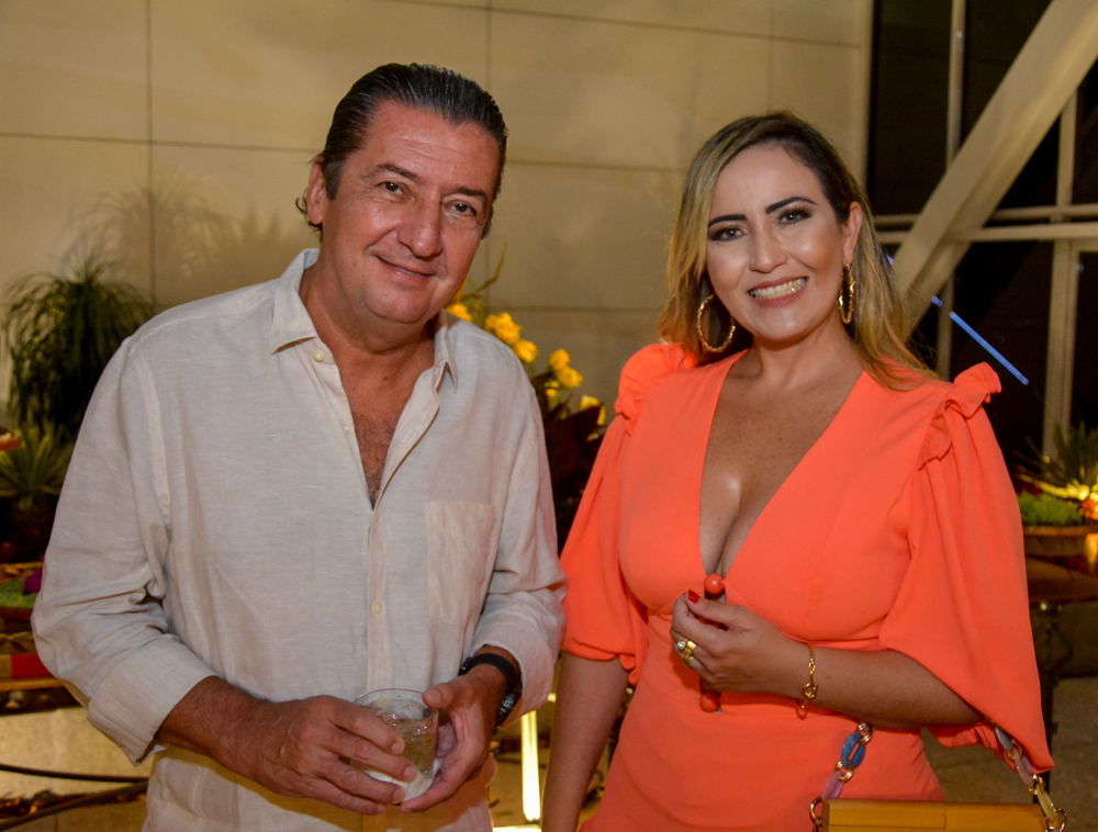 Maurício Zilio E Rafelle Barros