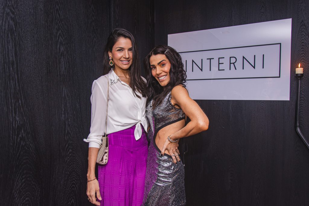 Michele Barros De Oliveira E Juliana Cordeiro