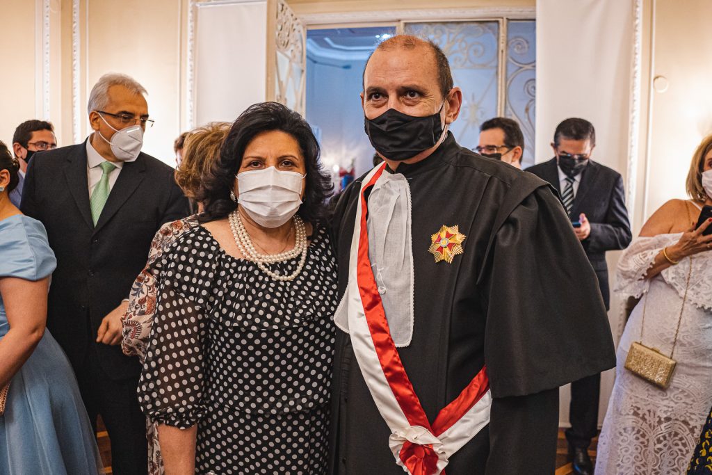 Nailde Pinheiro E Franze Gomes