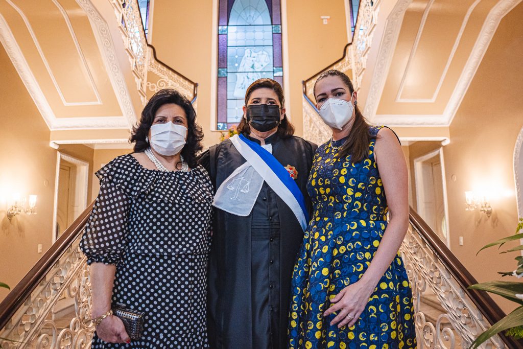 Nailde Pinheiro, Regina Claudia E Juliana Sombra