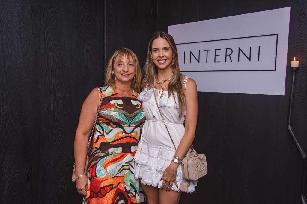 Nara E Yasmim Magalhaes (2)