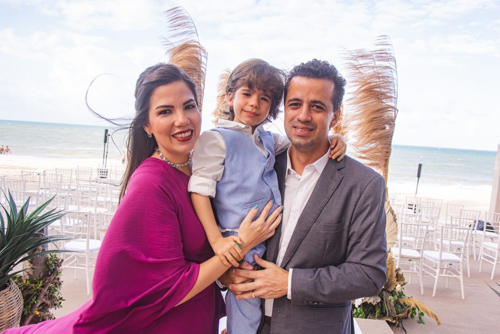 Nayana, Gabriel E Marcel Teixeira