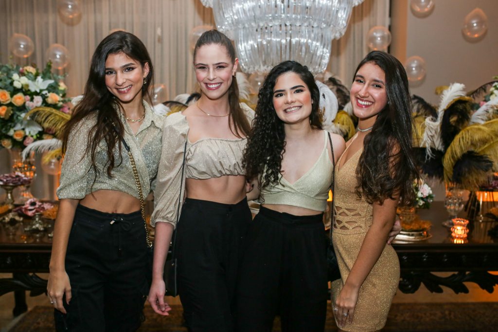 Nicole Picansso,clara Nobre, Beatriz Girão E Isadora Queiroz