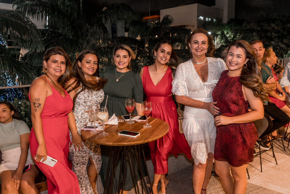 Renata Martins, Karina Castro, Jeniffer Leite, Marina Montenegro, Fátima Santana E Lauren Oyama