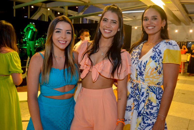 Happening - Cláudio Vale pilota confraternização natalina da CVPAR no BS Design