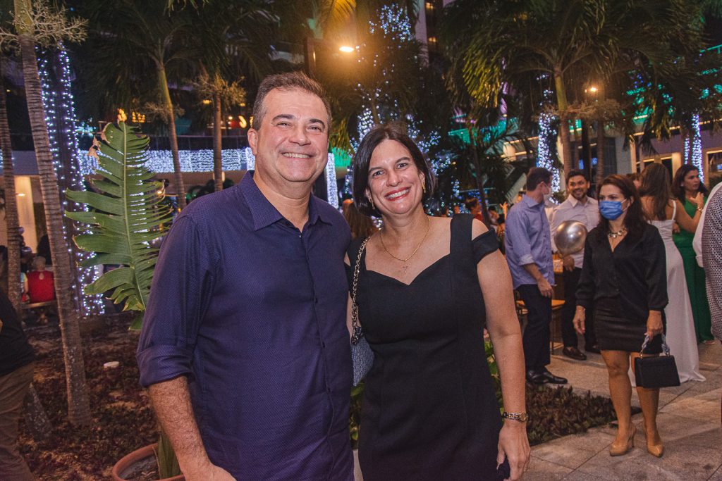
				Ricardo E Luciana Bezerra
				