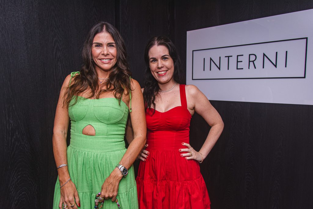 Roberta Costa E Milena Sousa