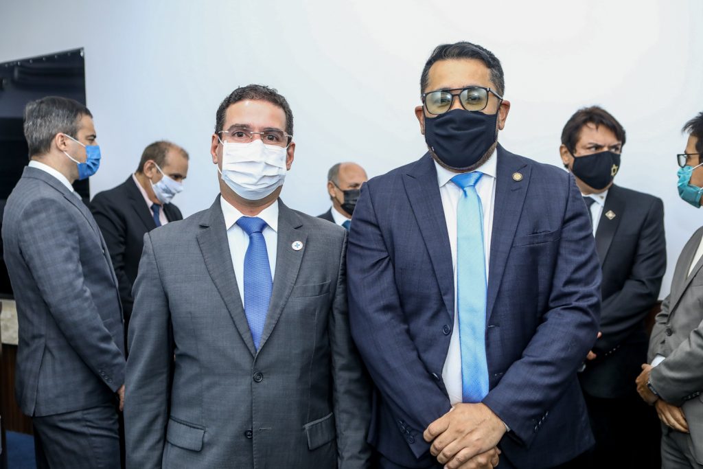 Roberto Araujo E Marcio Martins