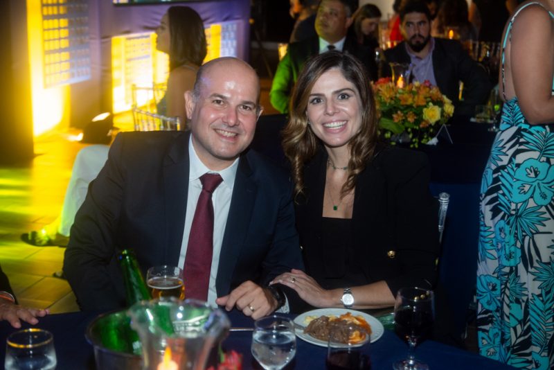 Lojista do Ano - Valdemir Rolim de Sousa e Gerardo Vieira Albuquerque são agraciados com o Troféu Iracema