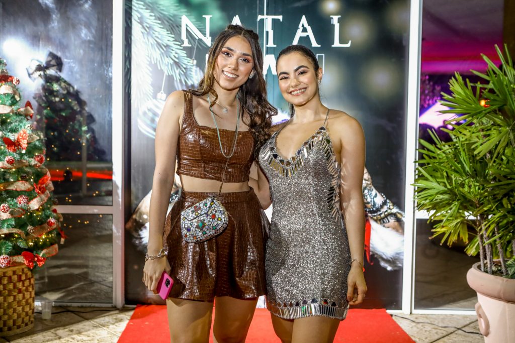 Sabrina Cordeiro E Julia Wanderley