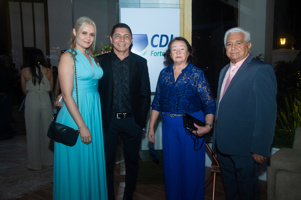 Scheila, Daniel Gomes, Marlene Soares E Antonio Gomes