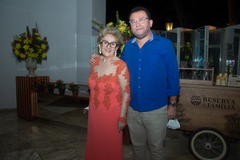 Lojista do Ano - Valdemir Rolim de Sousa e Gerardo Vieira Albuquerque são agraciados com o Troféu Iracema