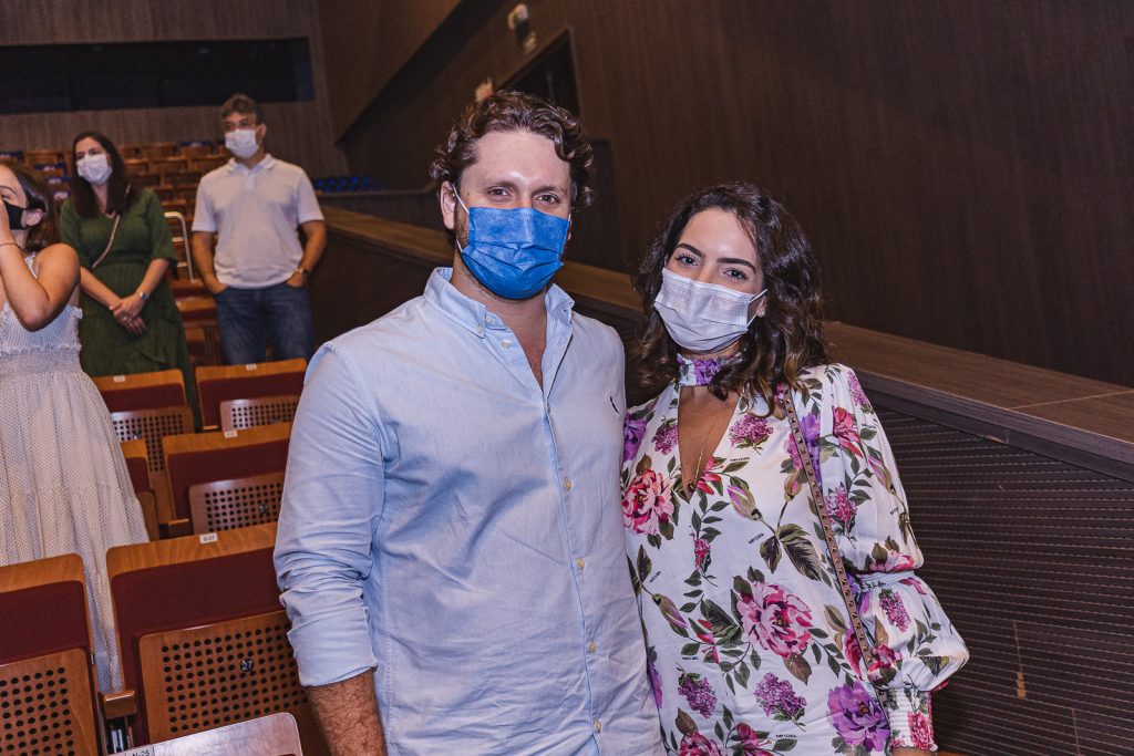 Victor Perlingeiro E Maria Braz