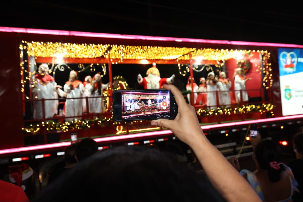 Caminhão da Luz percorrerá bairros de Fortaleza levando a magia do Natal para perto do público
